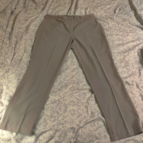 Tahari women's slacks size 8 - Picture 1 of 9